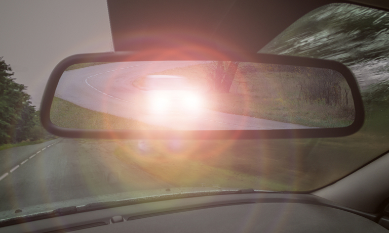 anti-glare rear view mirror
