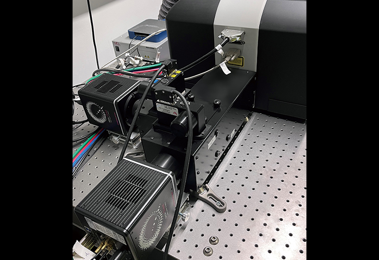 Experimental setup with ORCA-Quest