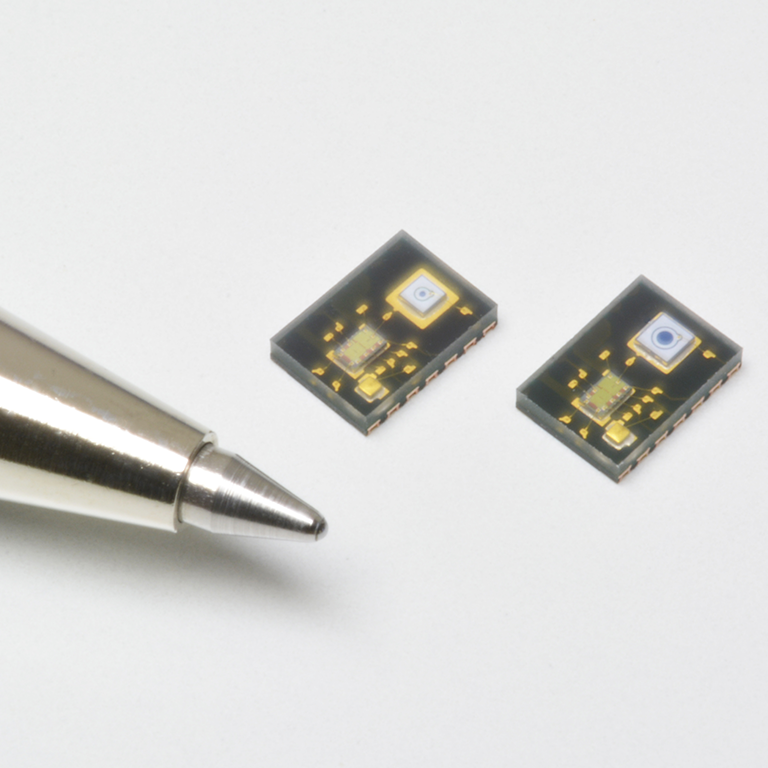 Photosensor with Front-end IC