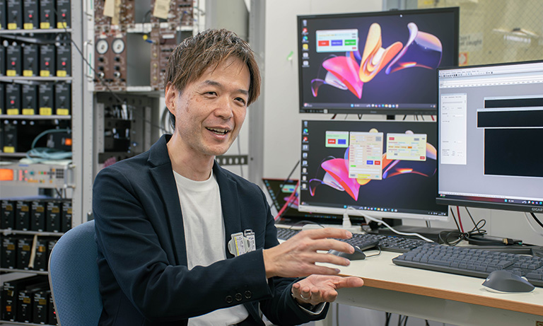 Development of X-ray imaging system at synchrotron radiation facility