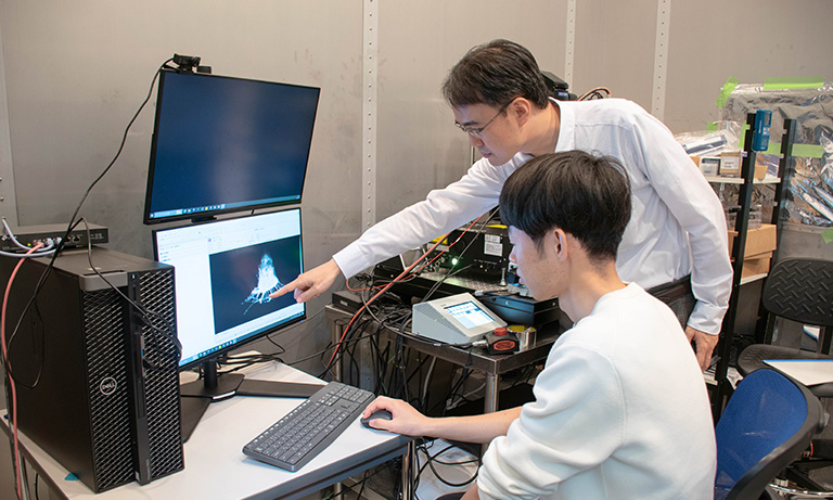 Prof. Yamamoto and Mr. Murota