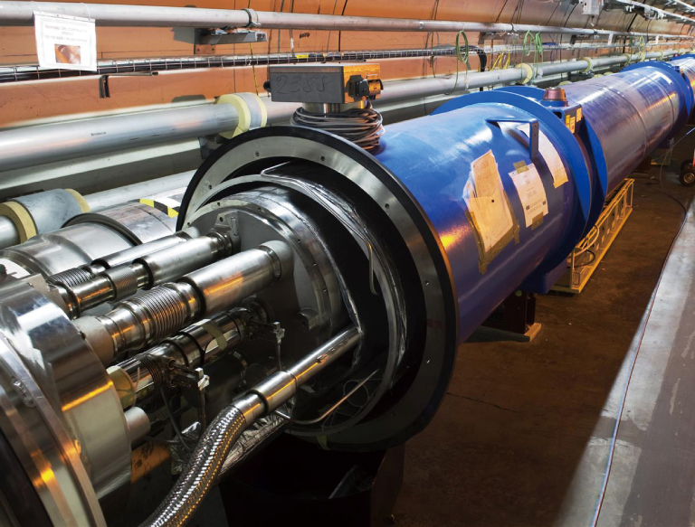 Superconductive magnets of accelerator(image courtesy of CERN)