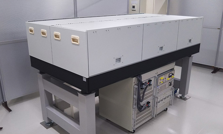 高出力レーザの技術開発