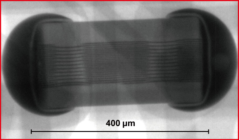 スマートフォン回路基板　拡大　撮像事例