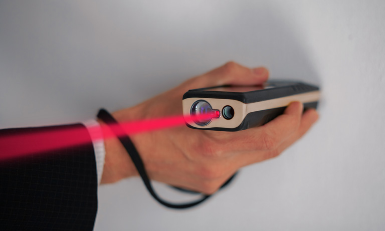 Laser range finder